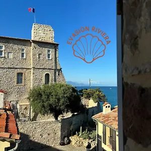  Appartement La Pablita, Vieil Antibes, Remparts